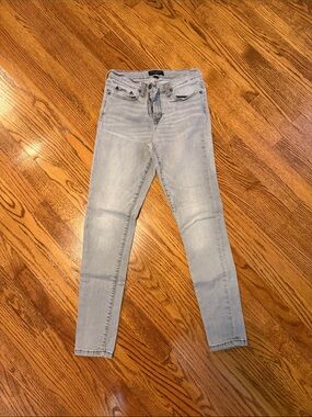 Banana republic Gray Wash Women’s Skinny Jeans - Classic Casual - size 4